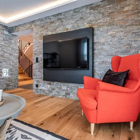 Alpendomizil Ahorn Apartment Mayrhofen