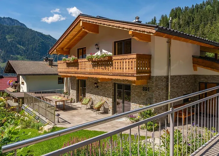 Alpendomizil Ahorn דירה